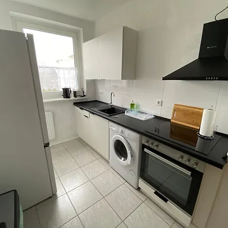 80 Qm Drei Schlafzimmer Und Wohnzimmer Monteurhandwerkerwohnung *