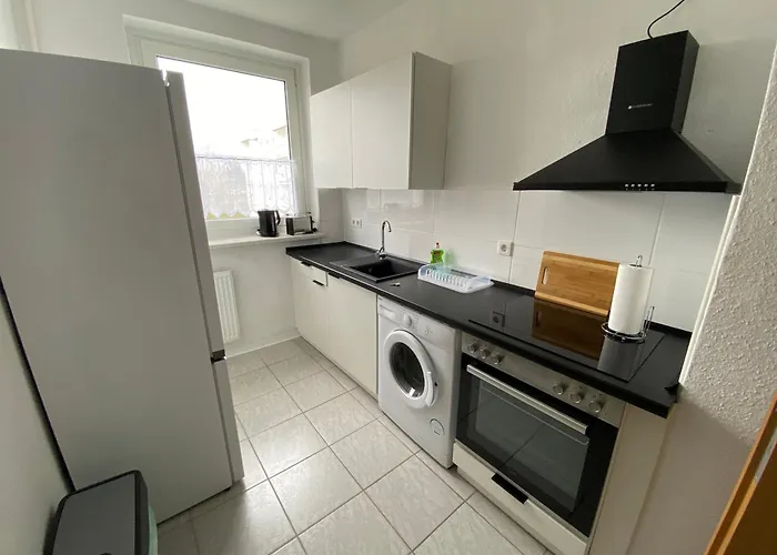 80 Qm Drei Schlafzimmer Und Wohnzimmer *