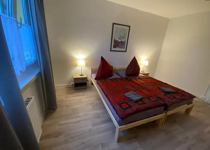 Apartment 80 Qm Drei Schlafzimmer Und Wohnzimmer Wefensleben