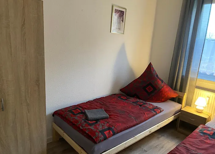 Apartment 80 Qm Drei Schlafzimmer Und Wohnzimmer *
