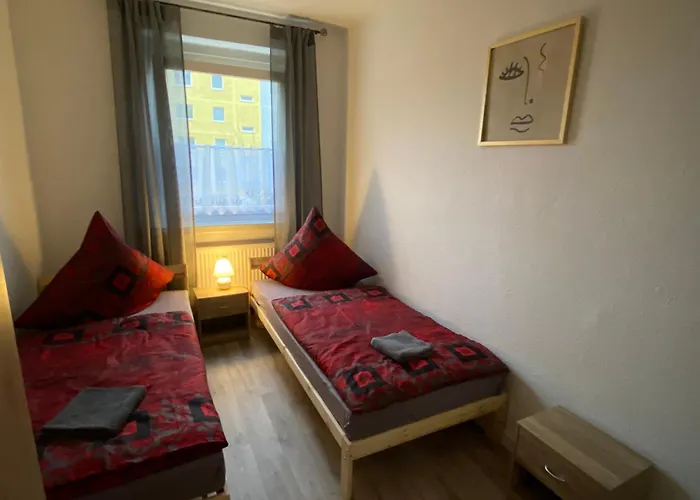 80 Qm Drei Schlafzimmer Und Wohnzimmer Apartment Wefensleben